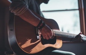 Guitar&amp;Voice – La musica vive nelle emozioni